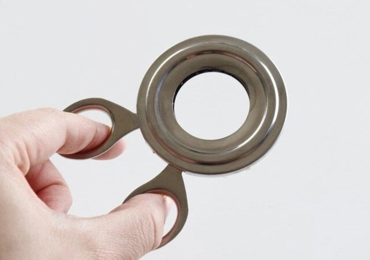 ダイソーのエッグオープナー