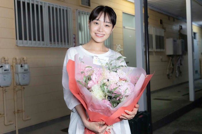 奈緒(C)フジテレビ