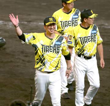 阪神・藤川監督 連覇へ「チームとして戦う姿勢を保ち続ける。これが一番」巨人と首位争い「全力でぶつかる」【一問一答】