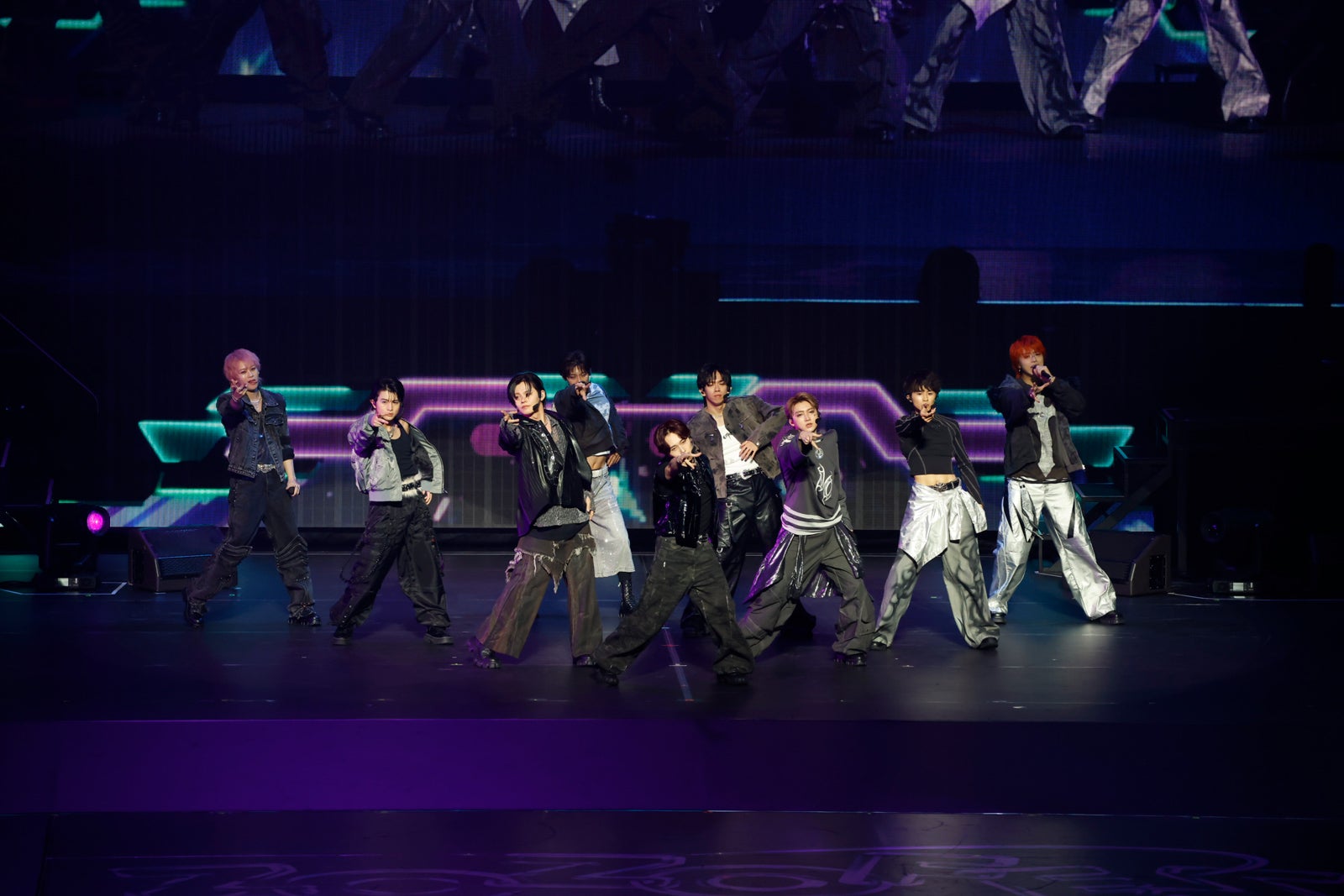 超特急（C）ZOZOFES