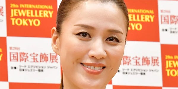 遼河はるひが結婚 お相手は11歳下のjリーガー 鈴木彩貴選手 モデルプレス 遼河はるひが結婚 お相手は11歳下のjリーガー 鈴木彩貴選手 モデルプレス