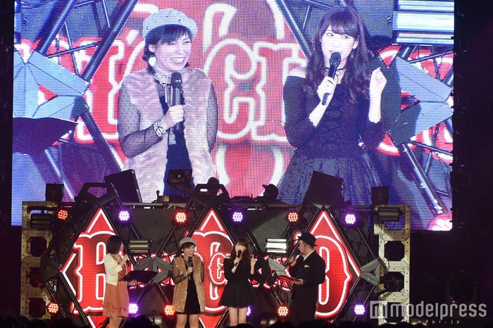 吉田朱里/ステージの様子(C)モデルプレス