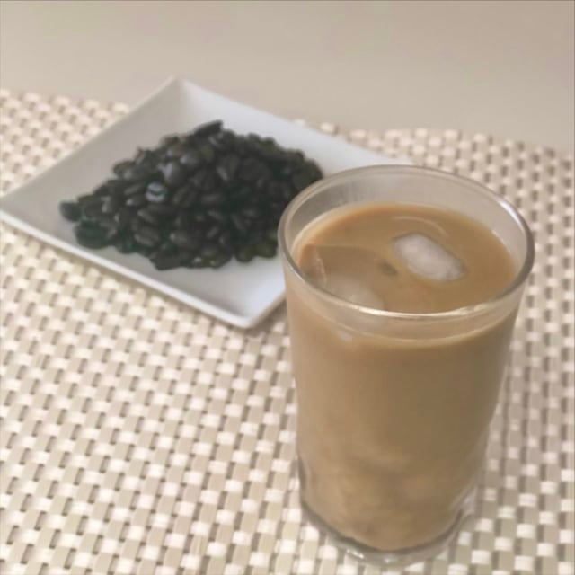 スターバックスローストエスプレッソ豆とカフェラテ