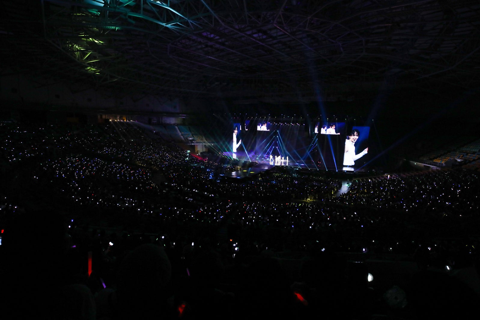 ＆TEAM（C）Weverse Con Festival