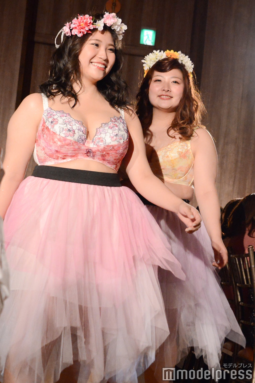 もも、えんどぅー （C）モデルプレス