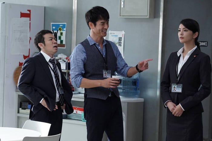 マギー、沢村一樹、田中道子「絶対零度~未然犯罪潜入捜査~」より(C)フジテレビ