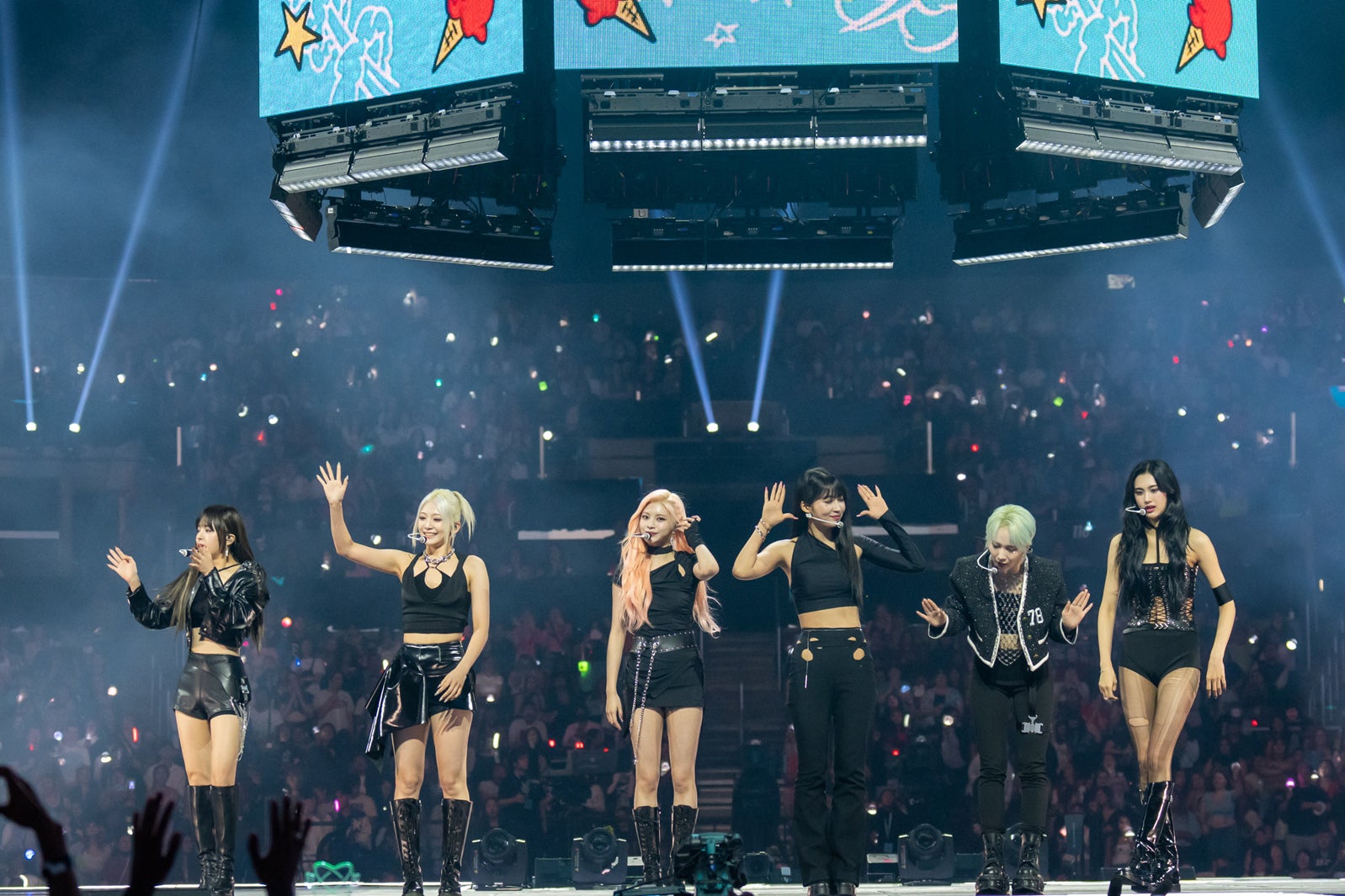 EVERGLOW「KCON LA 2023」SHOW DAY3（C）CJ ENM Co., Ltd, All Rights Reserved