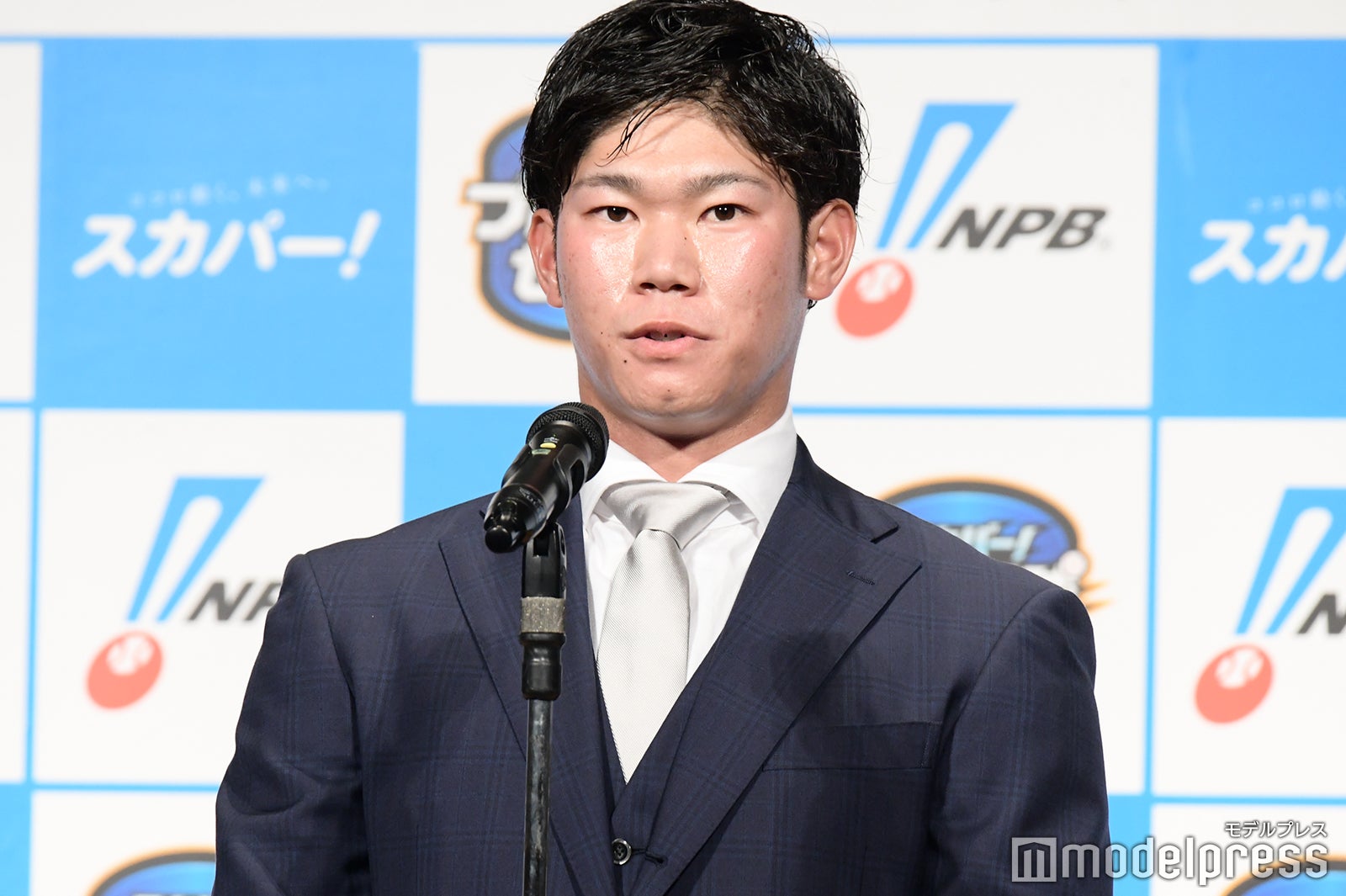 坂倉将吾選手（C）モデルプレス