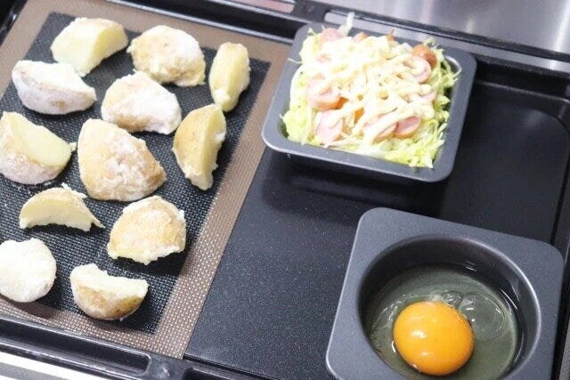 ダイソー オーブントレー(スクエア) ダイソーのオーブン調理に使えるオーブントレー(スクエア)