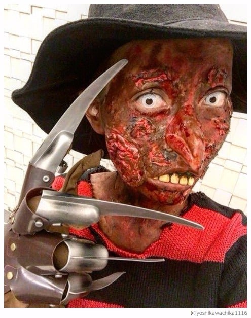 整形公表の双子モデル・吉川ちえ＆ちかの“ガチ仮装”がすごい　ハロウィンコスが本気