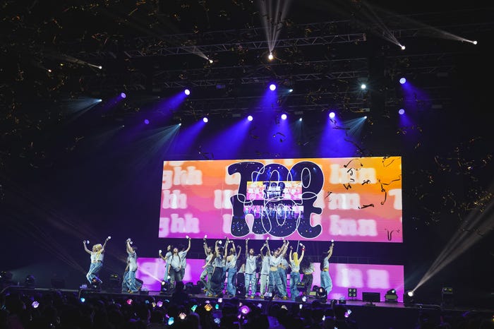 「tripleS A Live 25 in Tokyo」スチール/大庭元、佐藤薫(提供写真)