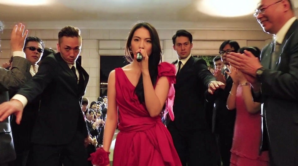 JY（知英）スラリ美脚あらわにタップダンス ファン100人＆マスコミ巻き込む大型演出で映像完成