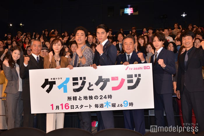 (左から)今田美桜、柳葉敏郎、比嘉愛未、桐谷健太、東出昌大、風間杜夫、磯村勇斗、福田靖氏(C)モデルプレス