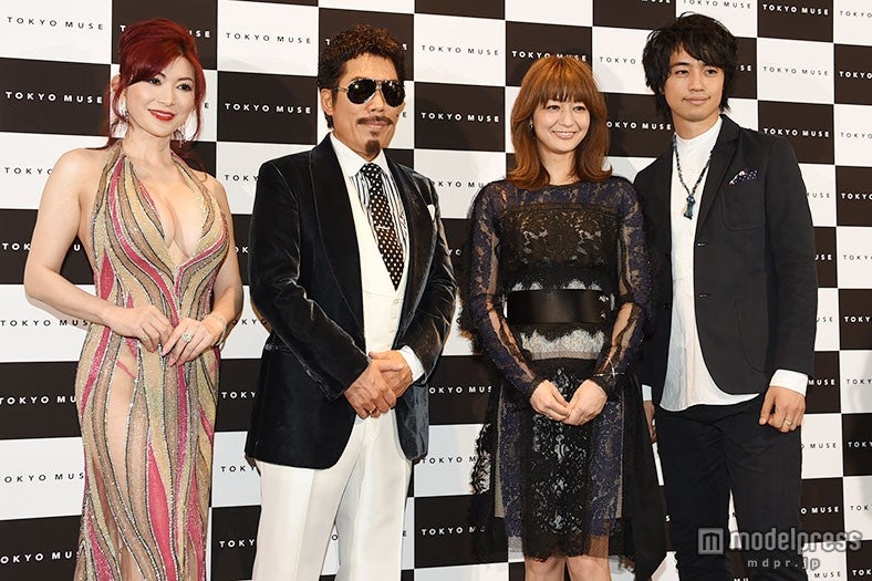 取材に応じた（左より）叶美香、鈴木雅之、富岡佳子、斎藤工