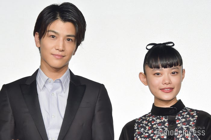 岩田剛典、杉咲花 (C)モデルプレス