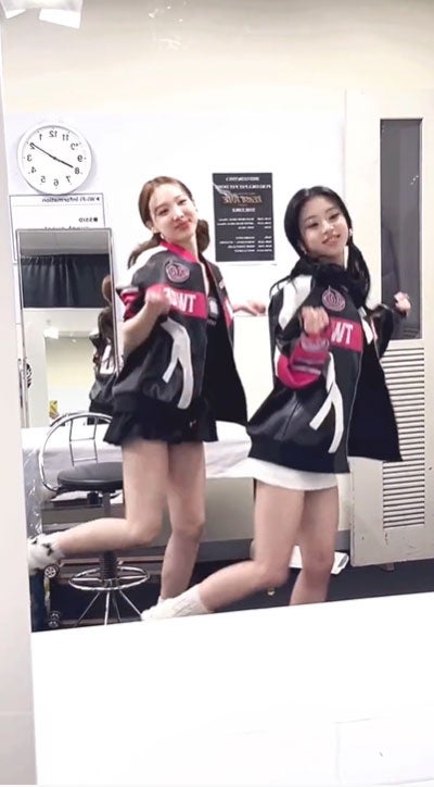 画像6/22) TWICEナヨン＆チェヨン、太ももスラリ“ミニ丈”衣装で
