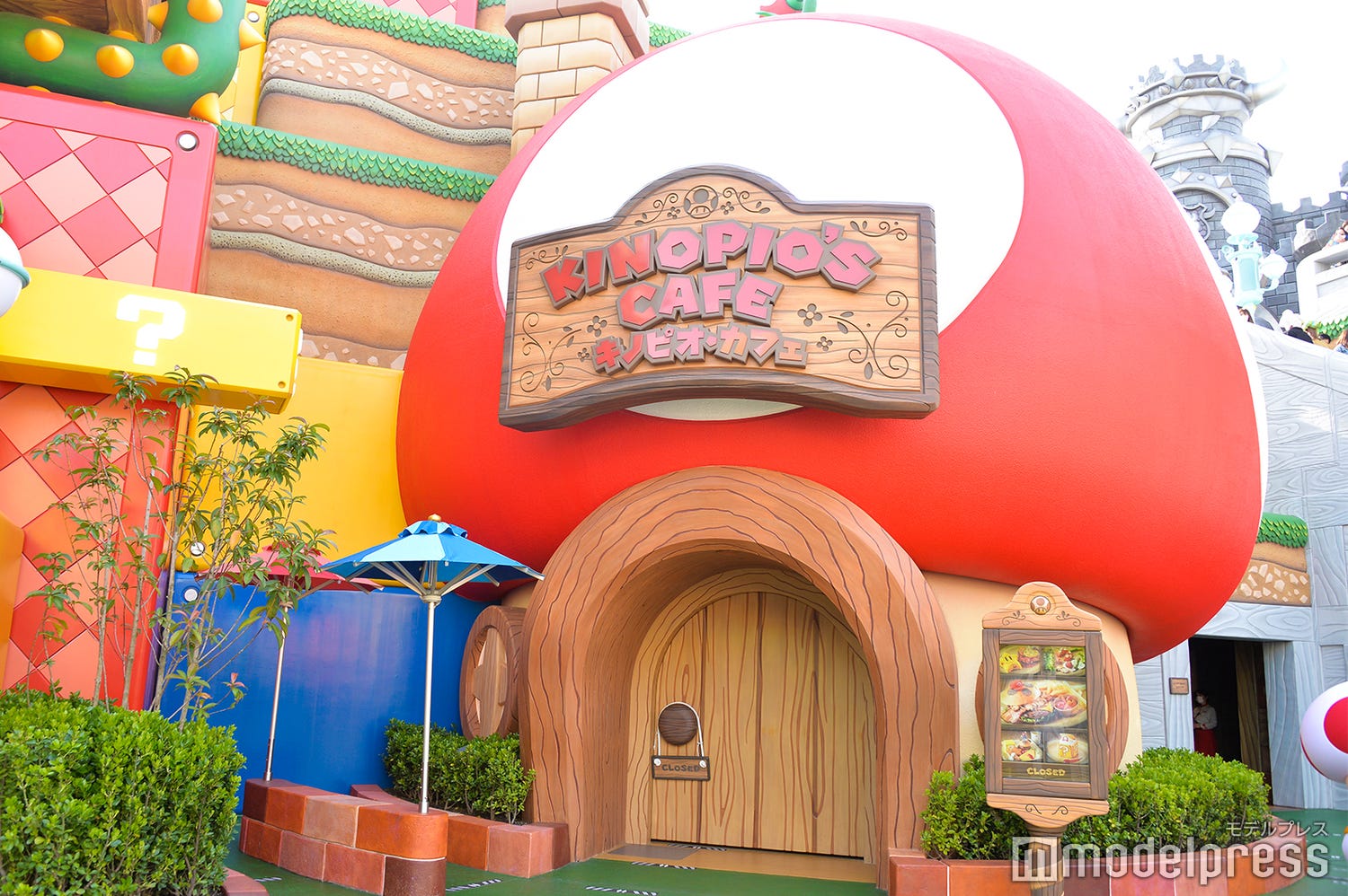 USJ「キノピオ・カフェ」シェフキノピオの遊び心あるフード&ゲームの世界そのままの内装に心躍る