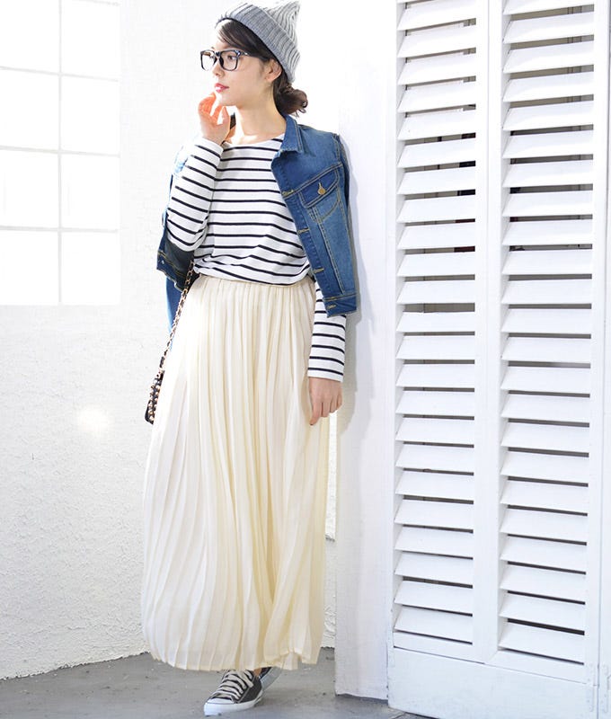 ロング丈細プリーツシフォンスカート「coca」3,490円(税込)/画像提供:coca