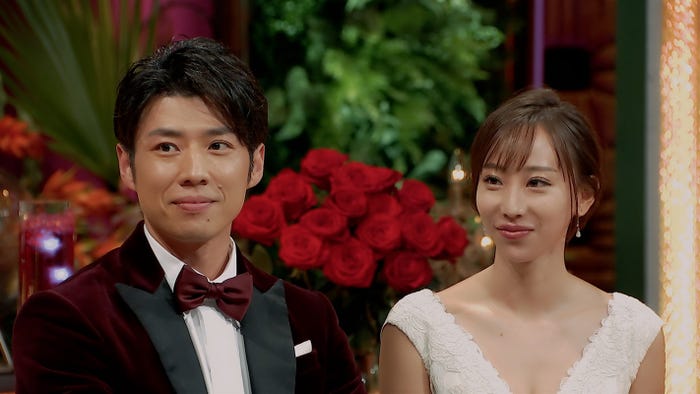 黄皓、秋倉諒子「バチェラー・ジャパン」シーズン4 エピソード10(C) 2021 Warner Bros. International Television Production Limited