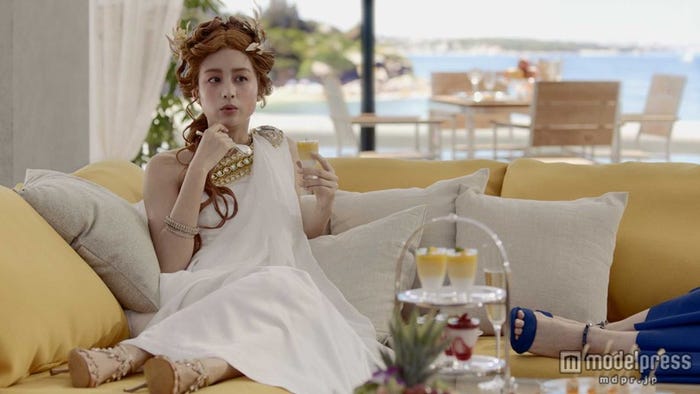 ヘレネ役の山本美月