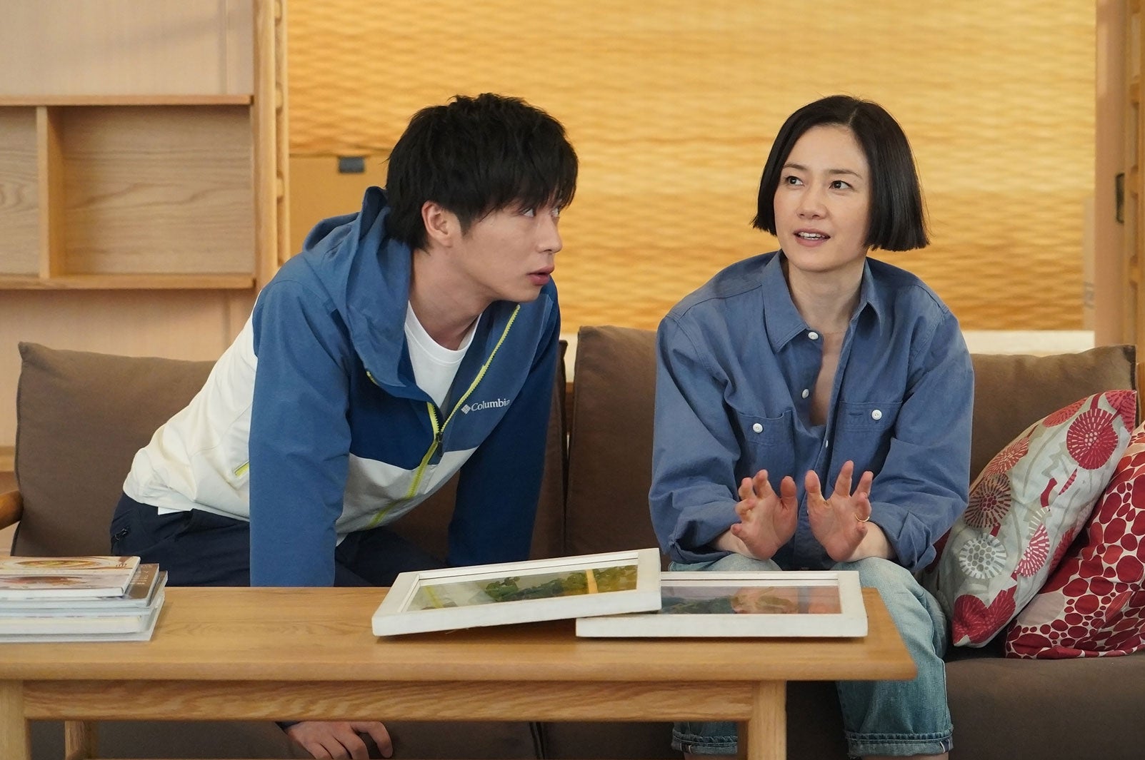 田中圭・原田知世／「あなたの番です」第1話より（C）日本テレビ