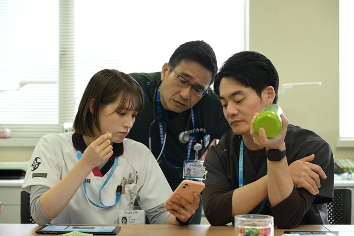 トラウデン直美、八嶋智人、近藤公園(C)カンテレ