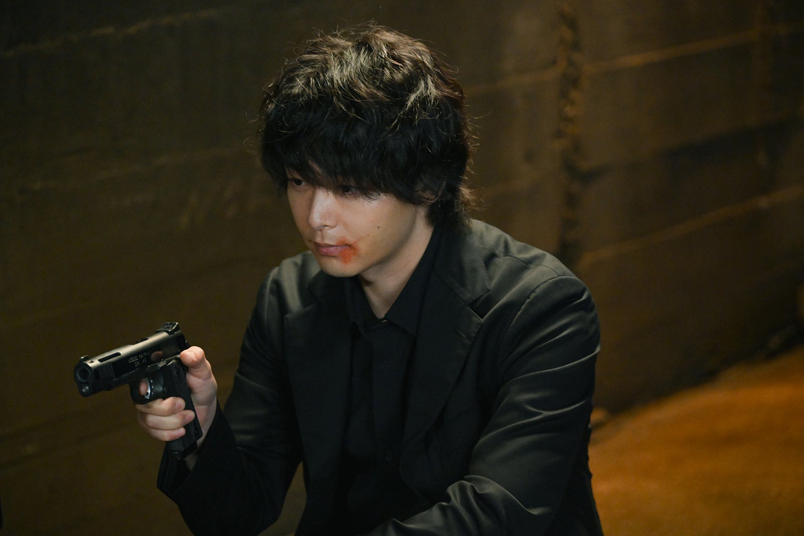 中村倫也「DOPE 麻薬取締部特捜課」第7話（C）TBS