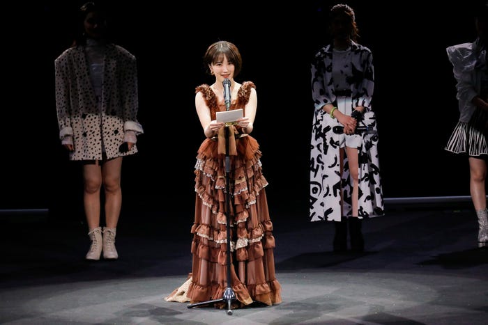 手紙で思いを語った船木結 (提供写真)