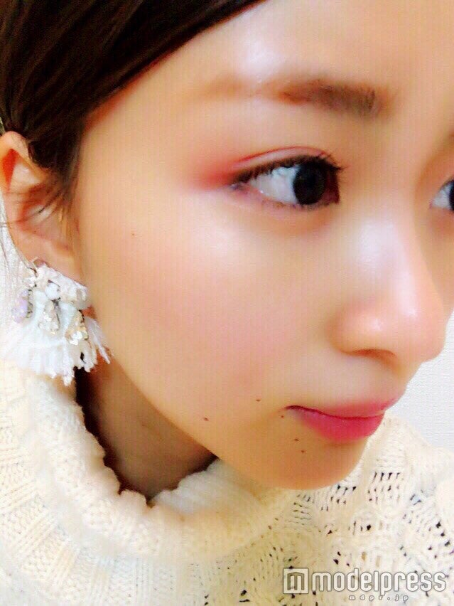 ウルッとした瞳が可愛い！／岡崎紗絵