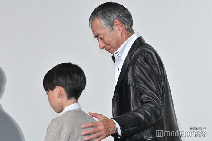 (右)柳葉敏郎(C)モデルプレス