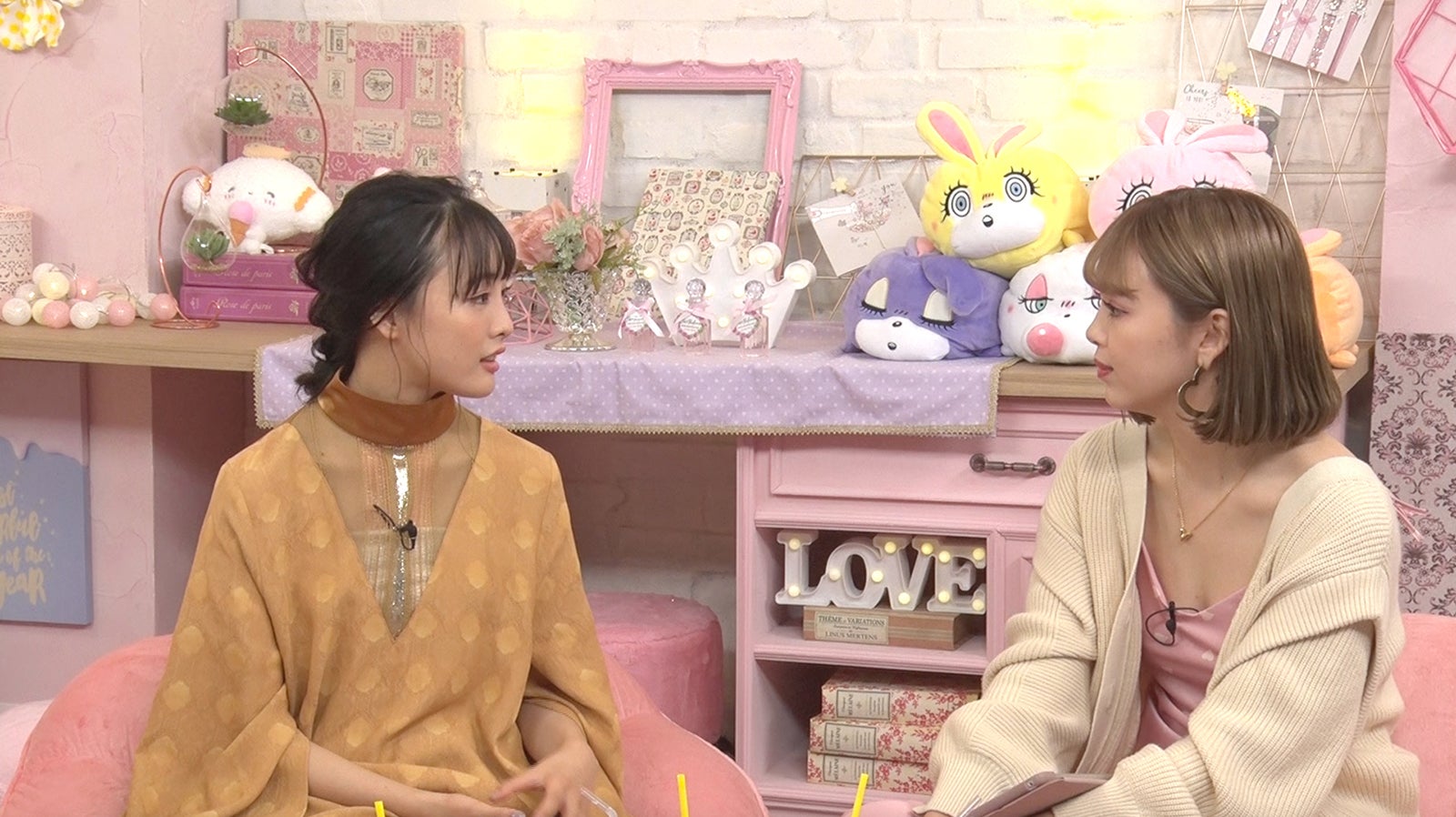 大友花恋、藤田ニコル（C）フジテレビ