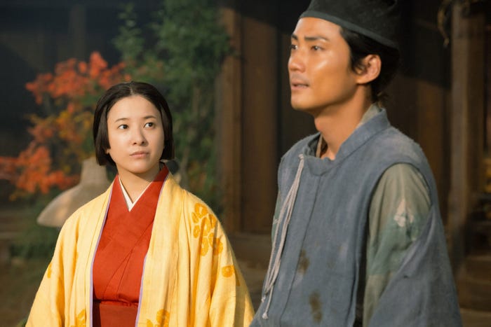 吉高由里子、毎熊克哉「光る君へ」第8話より(C)NHK