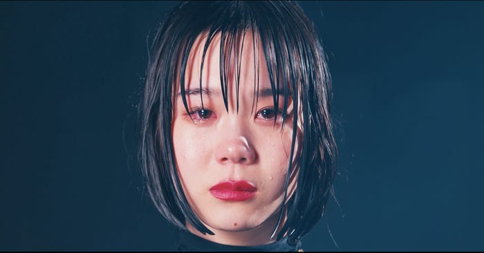 今泉若葉/「僕の中の君との恋の話」PVより(提供写真)
