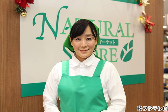 響子と美香を見守りつつも、自身も悩みを抱える清子役の神野三鈴