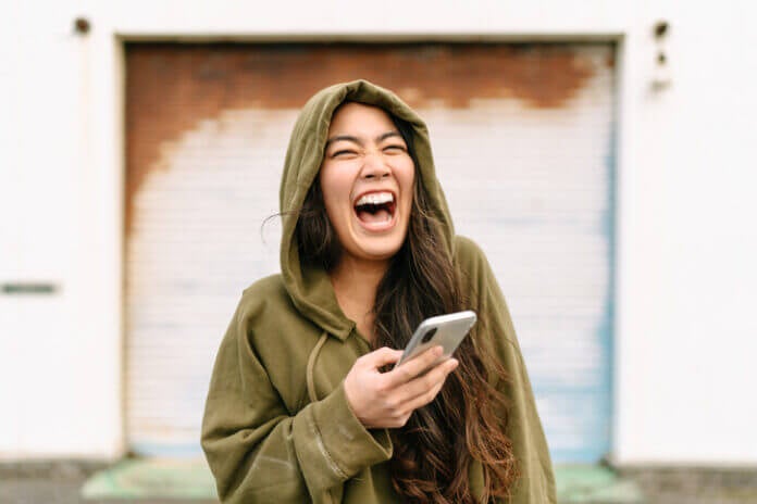 いくつ当てはまる？ 頭が悪いと思われてしまう人の話し方の特徴10個