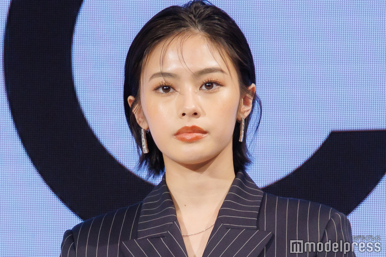 安⻫星来（C）モデルプレス