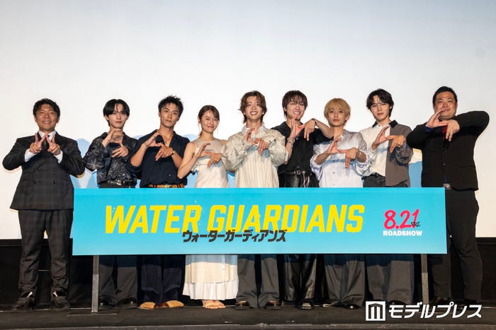 (左から)オラキオ、長野蒼大、砂田将宏、田辺桃子、森愁斗、椿泰我、小西詠斗、小泉光咲、瀧川元気監督(C)モデルプレス
