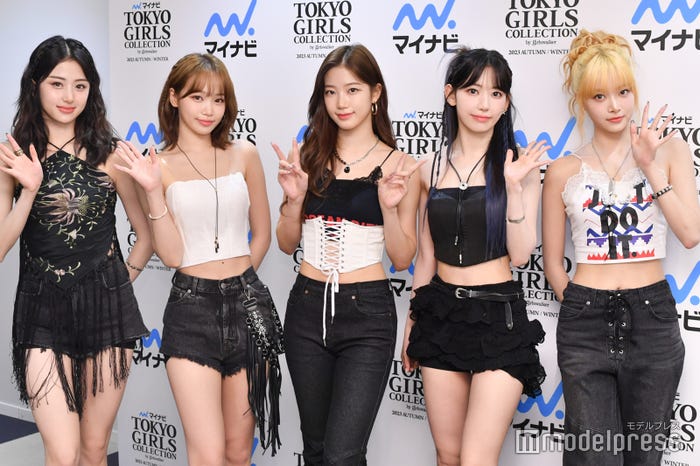 HUH YUNJIN、KIM CHAEWON、KAZUHA、SAKURA、HONG EUNCHAE/LE SSERAFIM(C)モデルプレス