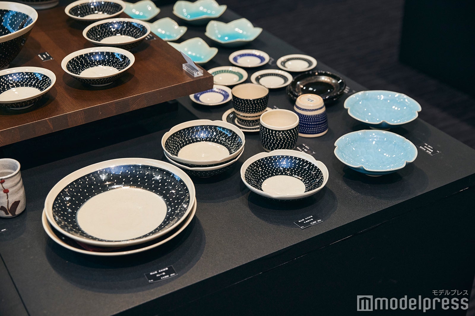 お気に入りの作品を買って帰って、旅の思い出に浸るのも楽しい。 （C）モデルプレス