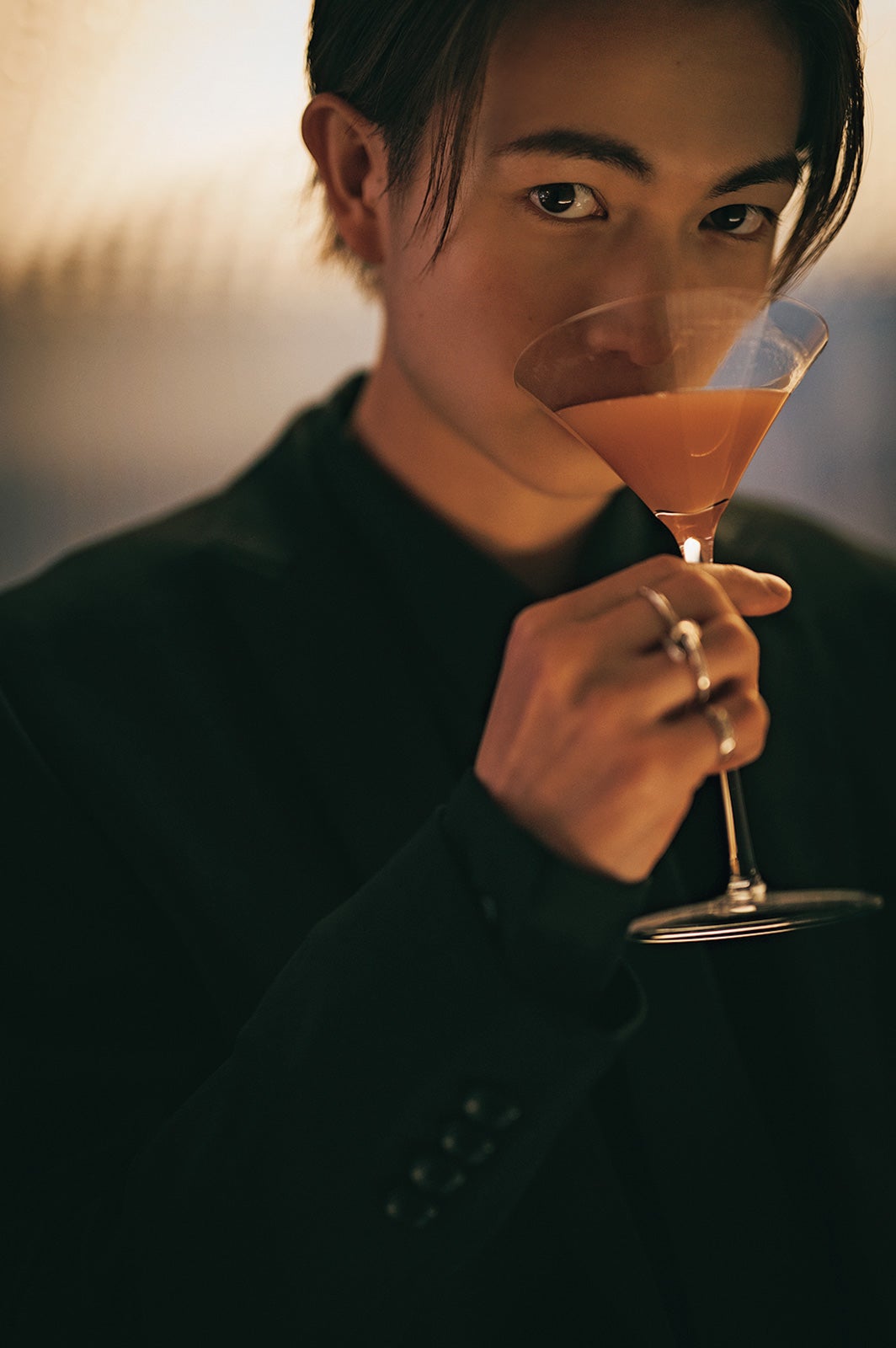 綱啓永／撮影：田形千紘