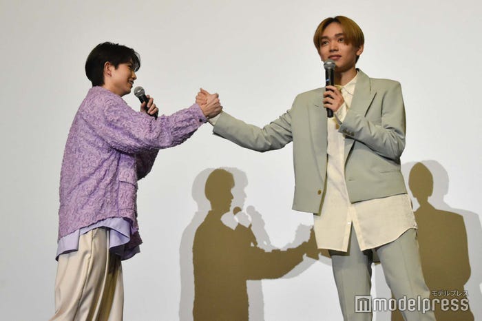 綱啓永、宮世琉弥(C)モデルプレス