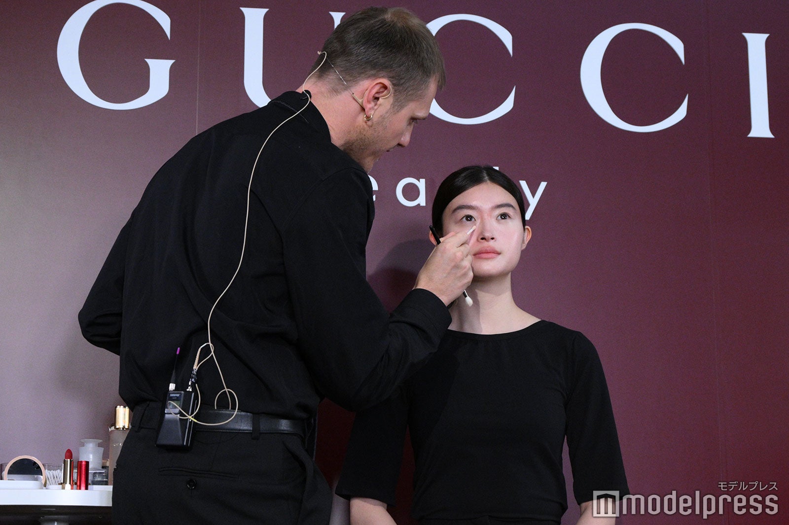 トーマス・デ・クレイヴァ氏のメイクアップショー（C）モデルプレス