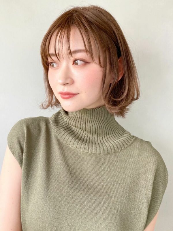 40代だから似合うアッシュベージュの髪色って 綺麗な髪に見せる魅力的なヘアカラー モデルプレス