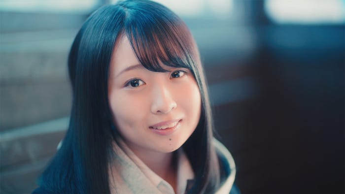 松田祐実/Fortune cherry「ひまわりのない世界」MVより(C)You, Be Cool!/KING RECORDS