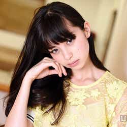 モデルプレス - 中条あやみの恋愛観、休日の過ごし方…プライベートに迫る<私服連載Vol.11>