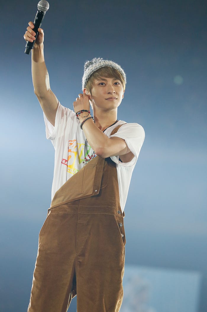 與真司郎(画像提供:avex)