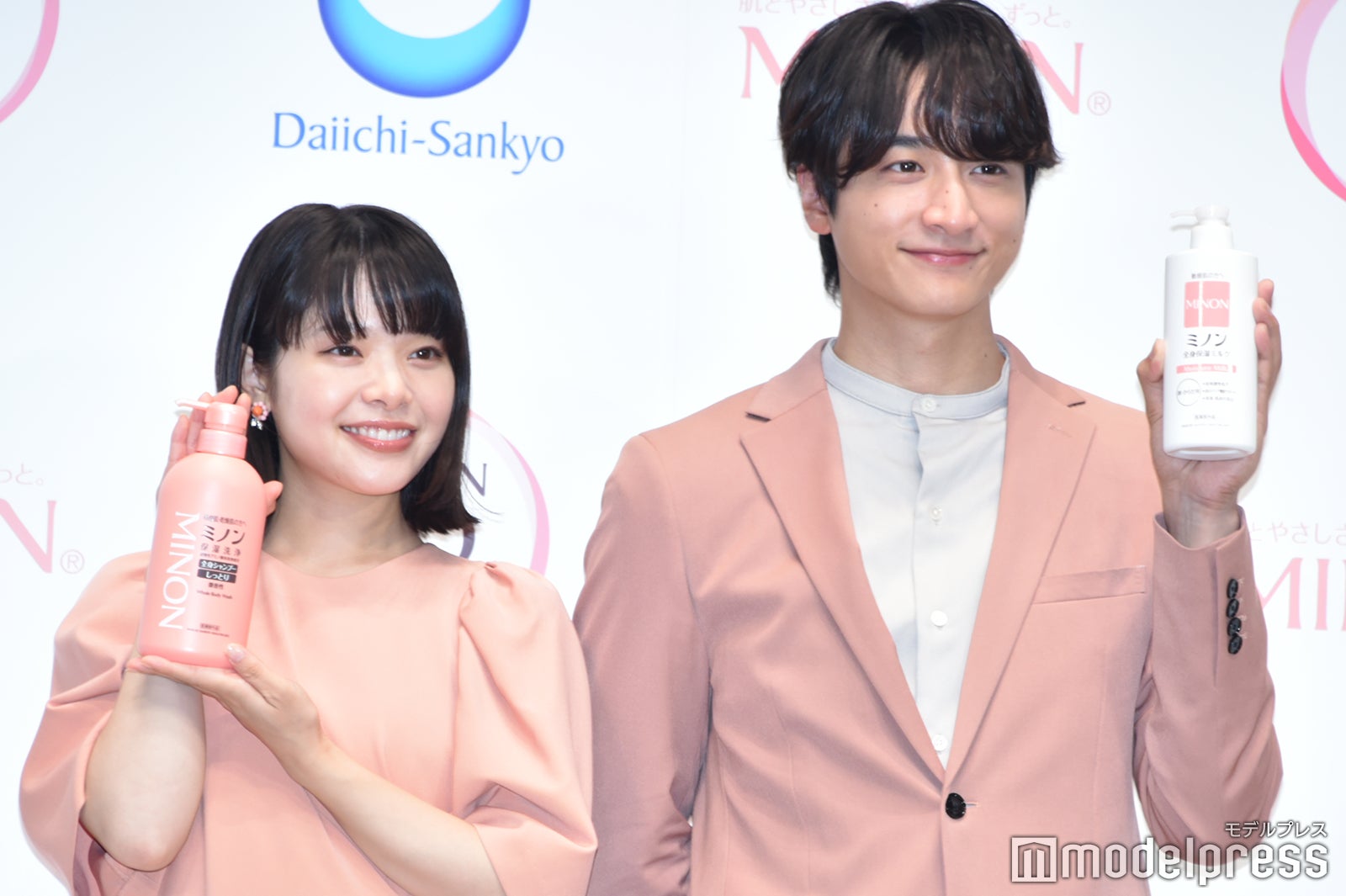 岸井ゆきの、小関裕太（C）モデルプレス