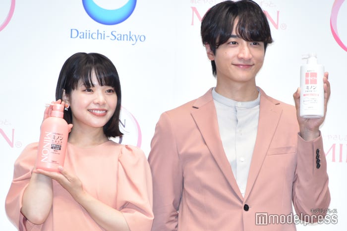 岸井ゆきの、小関裕太(C)モデルプレス