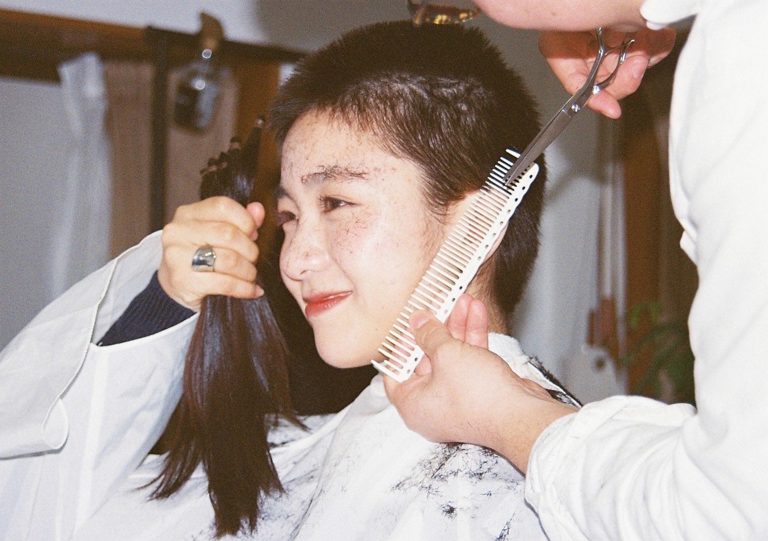 坊主姿の日比茉鈴／日比茉鈴Xより