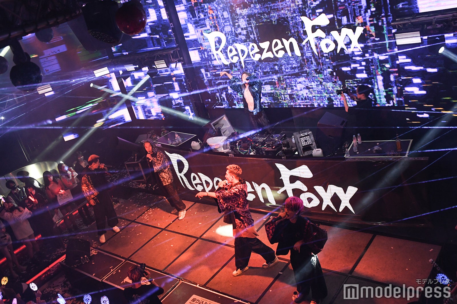 「レペゼン恐怖のカウントダウンライブ ～ガチで生配信～」（C）モデルプレス